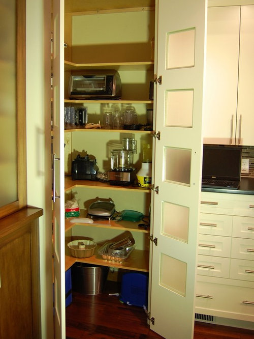 Corner WalkIn Pantry Home Design Ideas, Pictures, Remodel and Decor
