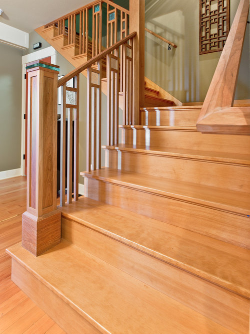 Craftsman Staircase Design Ideas, Remodels & Photos