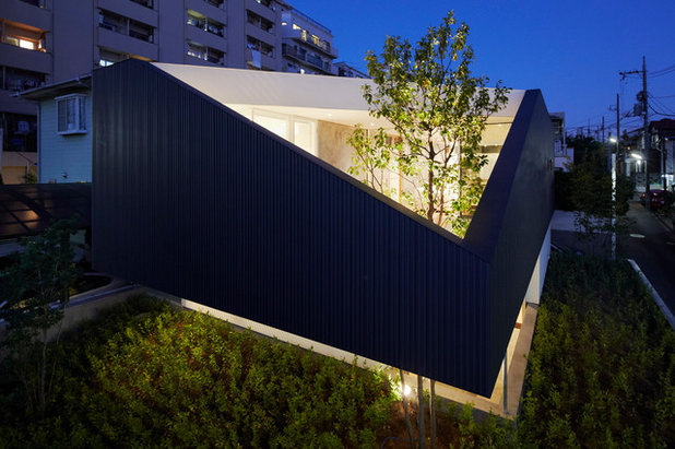 Modern Exterior by 山縣洋建築設計事務所