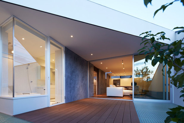 Modern Terrace & Balcony by 山縣洋建築設計事務所