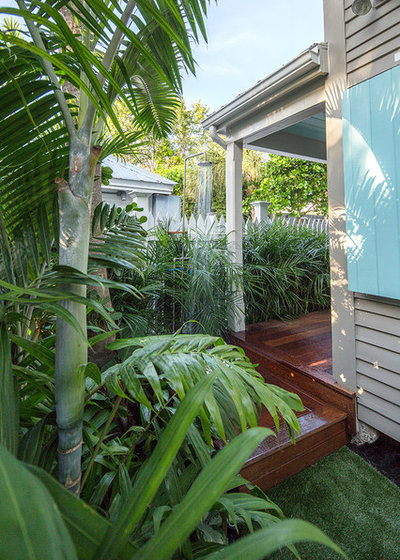 Tropical  by Craig Reynolds Landscape Architecture