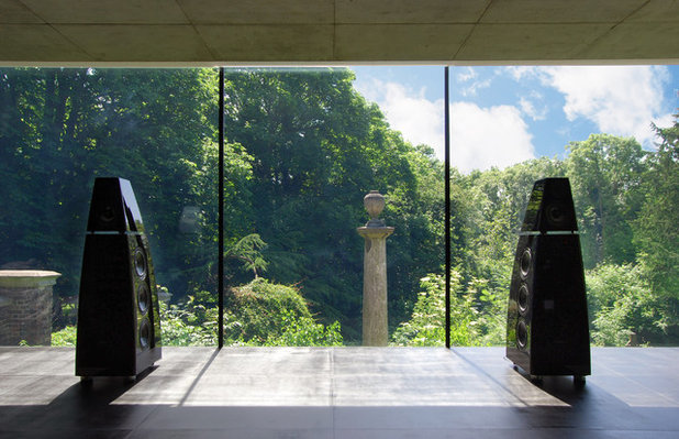 Contemporary  by Eldridge London