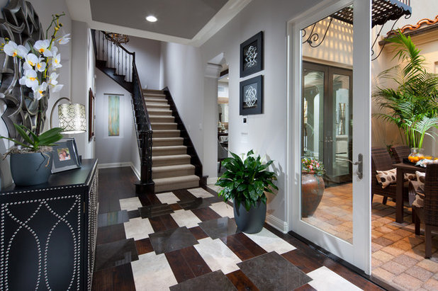 Contemporary Entry by Possibilities for Design, Inc.