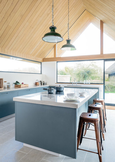 Contemporary Kitchen by Sustainable Kitchens
