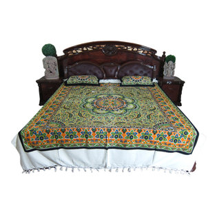 Mogul Interior - Green Mandala Tapestry Cotton Bed Cover Paisley Design - Authentic hand block printed, hand loomed cotton bedspreads made by tribal artisans.Variation and color runs are an inherent part of the hand crafting process.