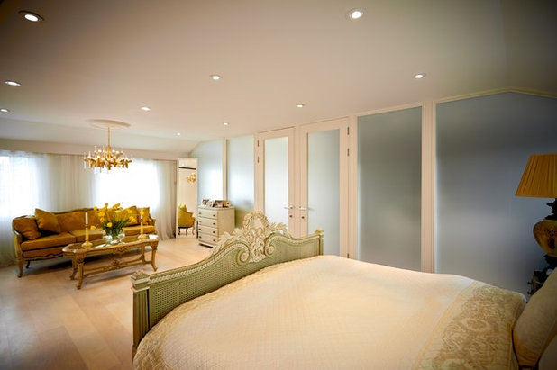Traditional Bedroom by Landmark Lofts