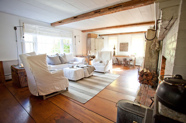 Shabby-chic Style Living Room by Tess Fine