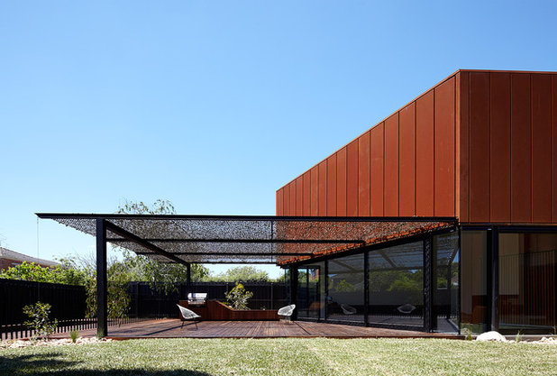 Contemporary Terrace & Balcony by Noxon Giffen