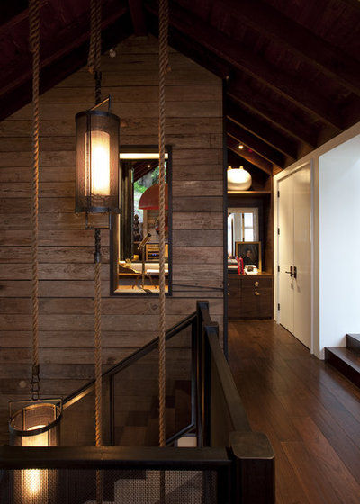 Contemporain Couloir by SB Architects