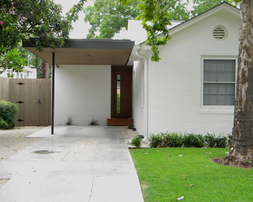 kitchen layout with a peninsula