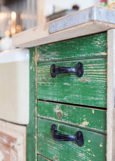 Shabby-chic Style  by Chris Snook