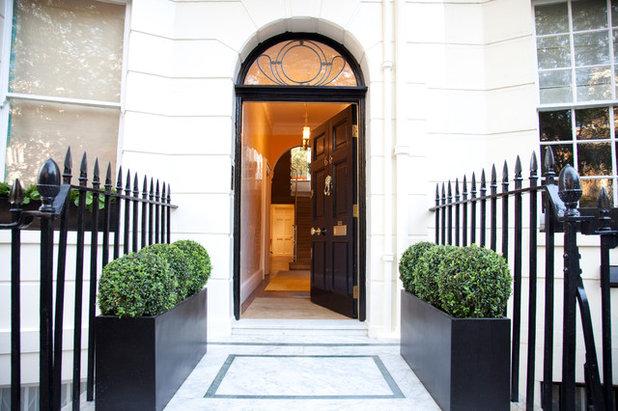 Traditional Entrance by Internal Desires UK