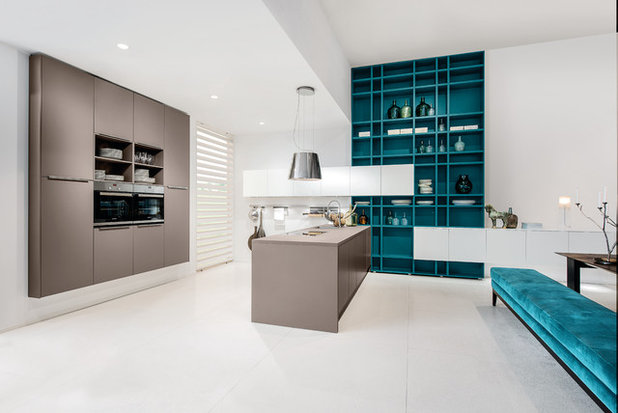 Contemporary Kitchen by LWK Kitchens London