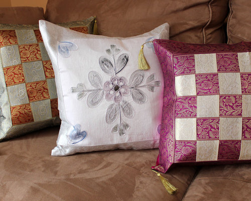 Fun Decorative Pillow Combinations