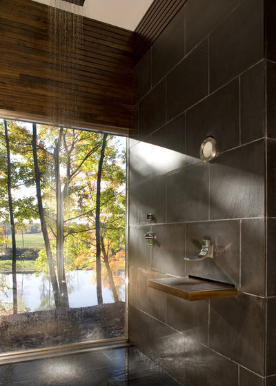 Modern Bathroom by Elliott Kaufman