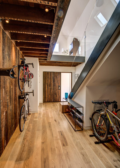 Contemporary Entry by Treve Johnson Photography