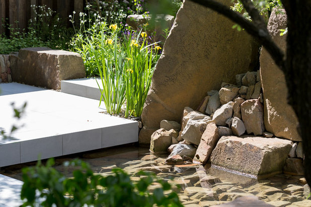 Contemporary Garden by Chris Snook