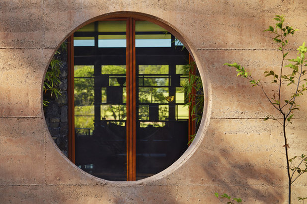 Asian  by Suzanne Hunt Architect