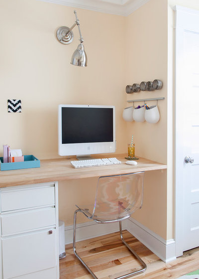 Contemporary Home Office & Library Contemporary Home Office