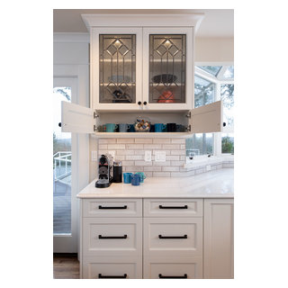 Sammamish Traditional Kitchen With White Cabinets Klassisch K Che