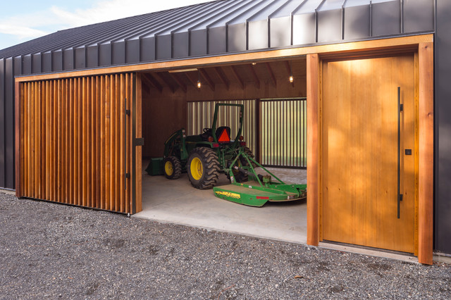 elk valley tractor shed - modern - garden shed and