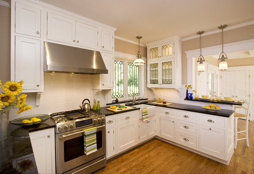 traditional kitchen - The Three Important Questions to ask about Range Hoods