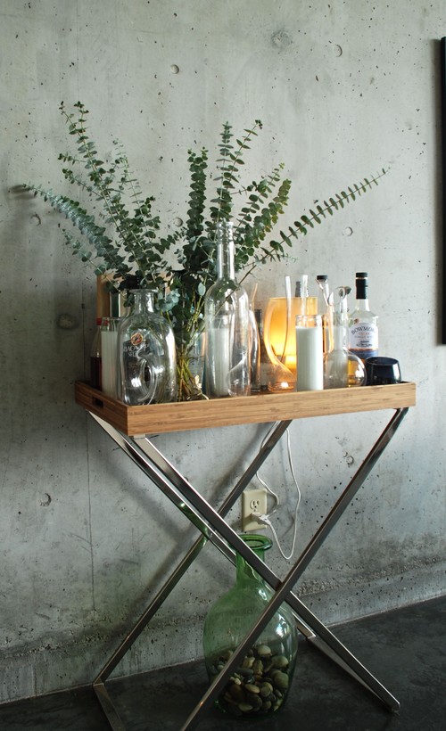 Bar carts come in shapes other than rectangular, oval and circular - check out this gorgeous X Frame design! See all 15 CREATIVE ways to use and style a bar cart in your home.