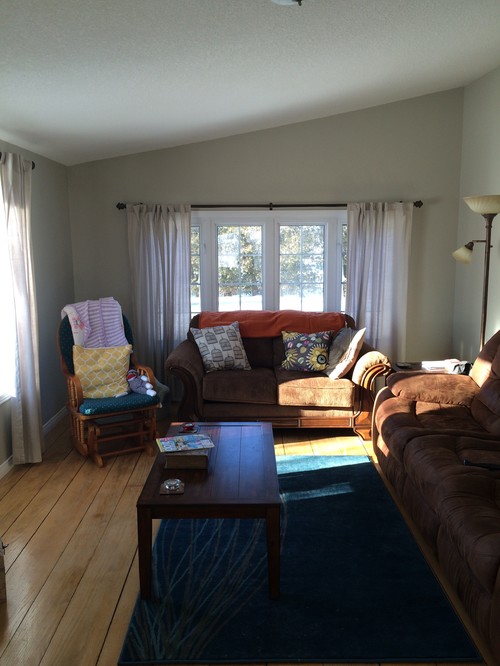 Filling in empty corners living room