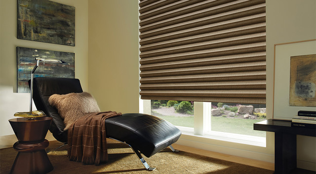 Hunter Douglas Solera