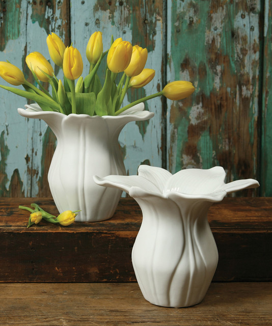 Daffodil Vase, Porcelain White Transitional Vases by Bliss Home