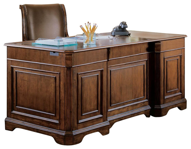 Hooker Furniture Brookhaven Executive LeatherTop Desk Traditional