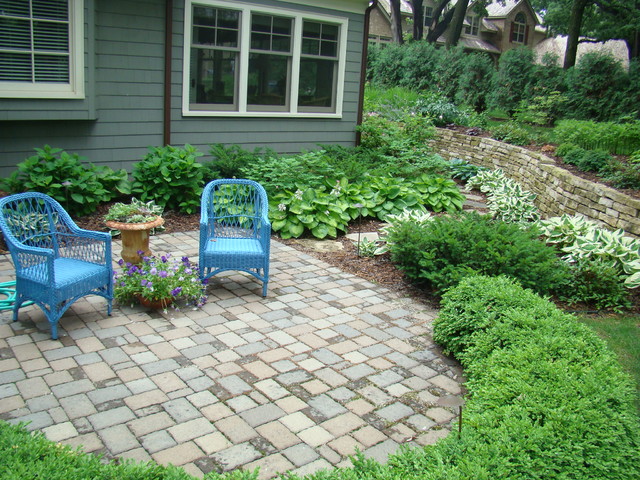 Weathered edge stone walls & patio project - Traditional - Patio