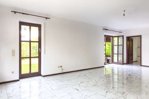 Wohnzimmer mit carrara marmor: rausreiÃen und parkett legen?