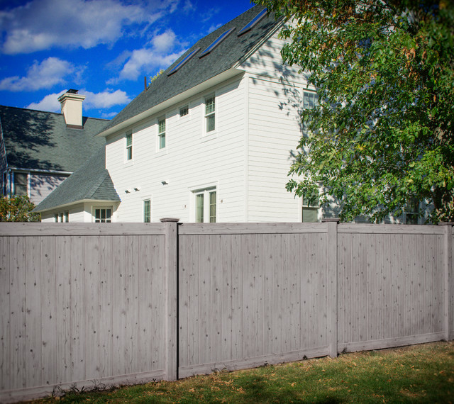 Gray Driftwood (W106) Wood Grain PVC Vinyl Privacy Fence by Illusions