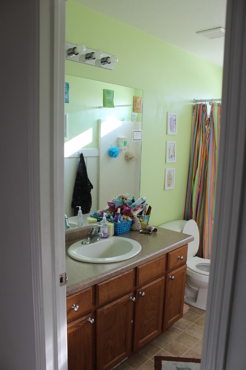 Bathroom Looks see what this drab bathroom looks like after a $400 makeover Bathroom Looks see what this drab bathroom looks like after a $400 makeover