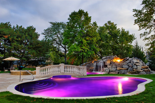 pool-outdoor-lighting