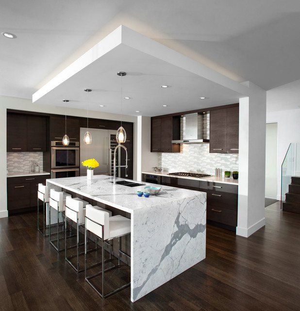 ... Island - Modern - Kitchen - Vancouver - by Meister Construction Ltd