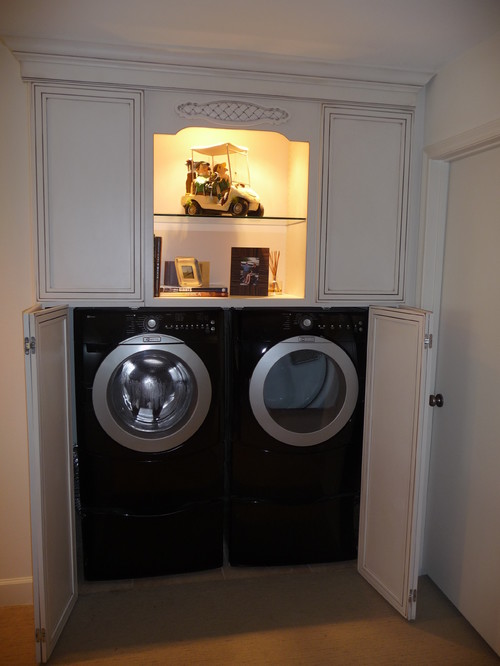 Enclosed washer/dryer