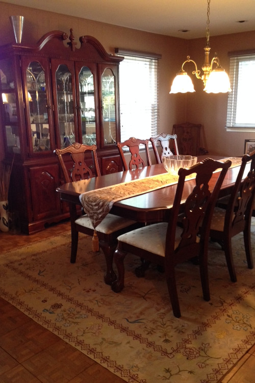 Ideas to modernize dining room set? Please