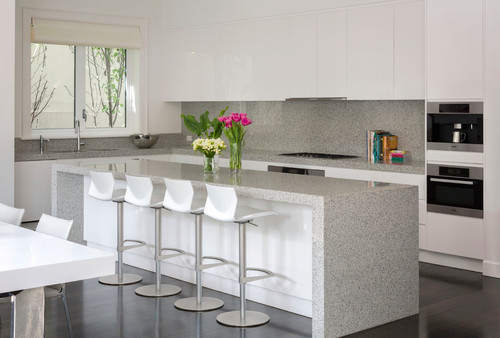 White Cabinets And Gray Countertops Subway Tile Backsplash Quartz Countertops Quartz Countertop Gray Backsplash Cabinets And White Marble Countertops Granite Countertops Marble Backsplash
