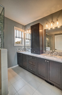  Dr.  Contemporary  Bathroom  calgary  by Gold Seal Master Builder