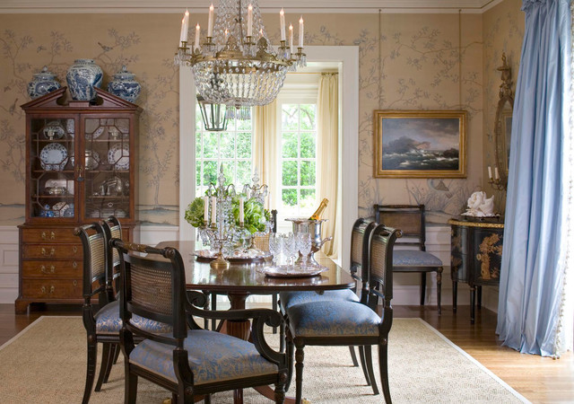 chinoiserie wallpaper in dining room