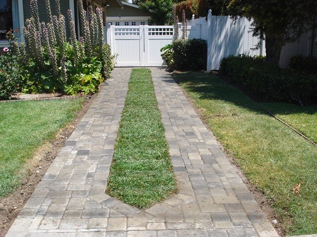 Paver Driveway With Grass Center Traditional San Francisco