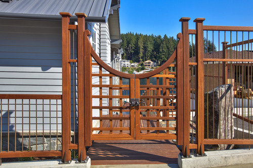 The entrance to some of the finest Gig Harbor architecture.