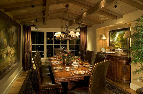 Formal dining rooms with traditional design.
