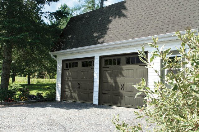 country / Farmhouse Style - Garage Doors