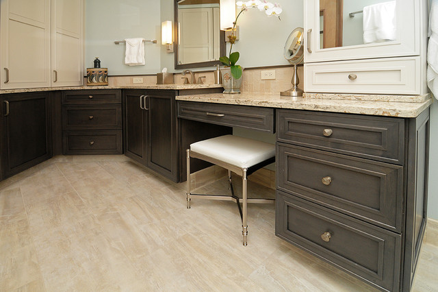 Frank Lloyd Wright Inspired Bath - Traditional - Bathroom - orlando