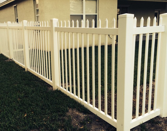 Fencing And Gates Detroit  White Vinyl Picket Fence arts-and-crafts-home-fencing-and-