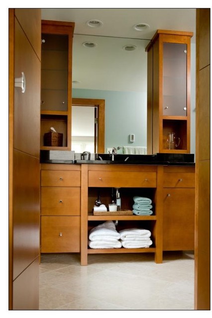 Bathroom Vanities With Tower Cabinet