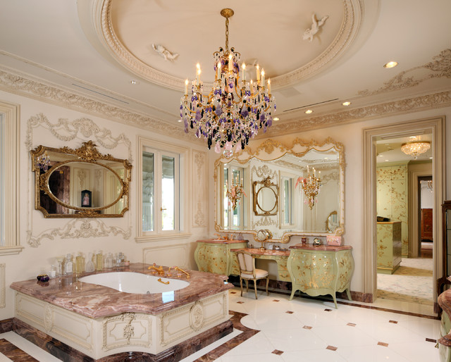 Beverly Hills Traditional Style Mansion